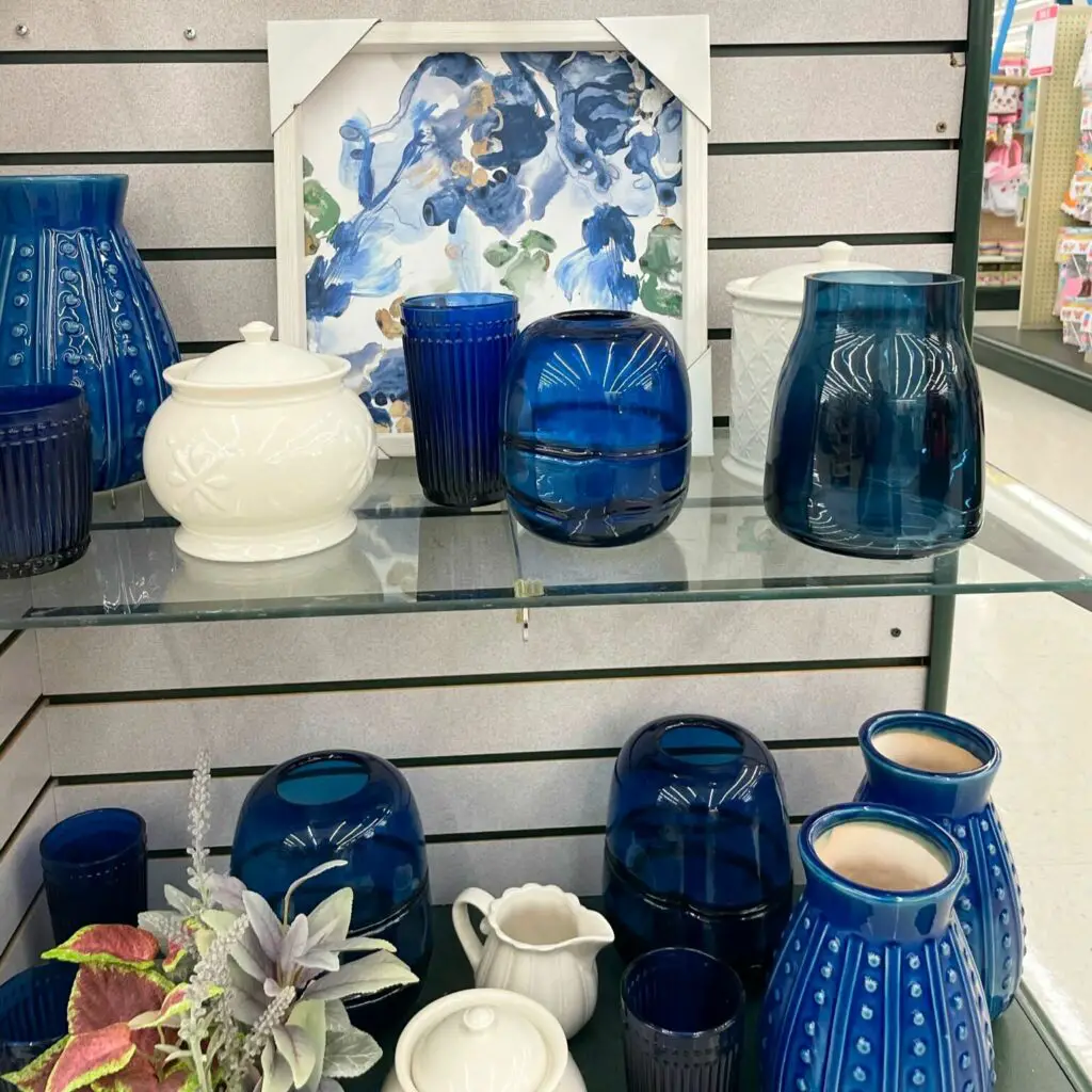 blue and white vase arrangement