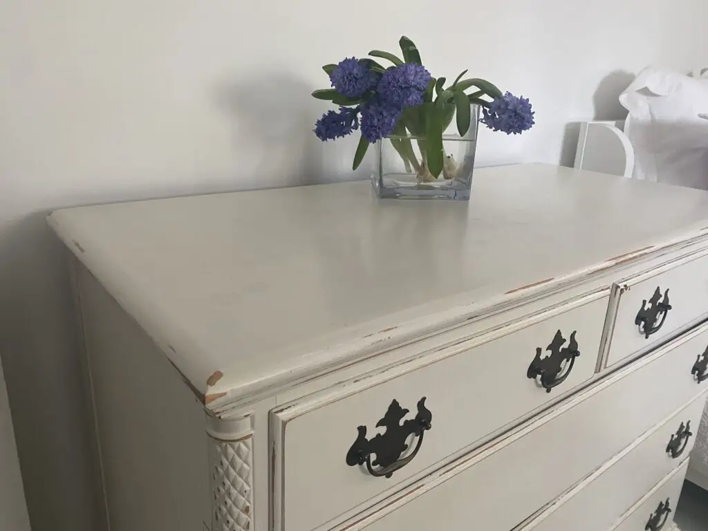 Distressed Furniture Finishes