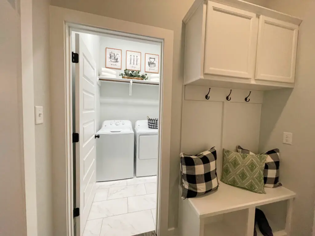 small laundry room off of mud room